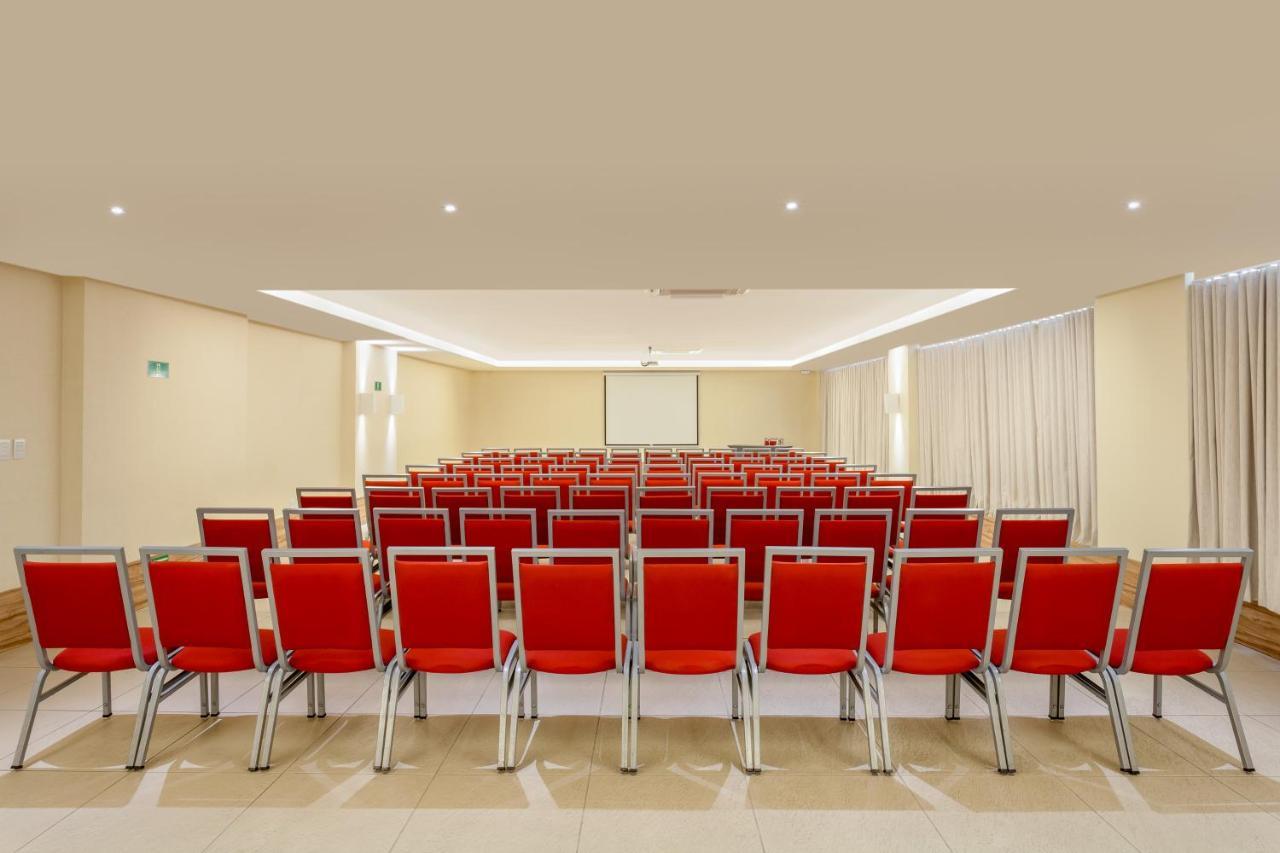Ramada By Wyndham Macae Hotel & Suites Kültér fotó